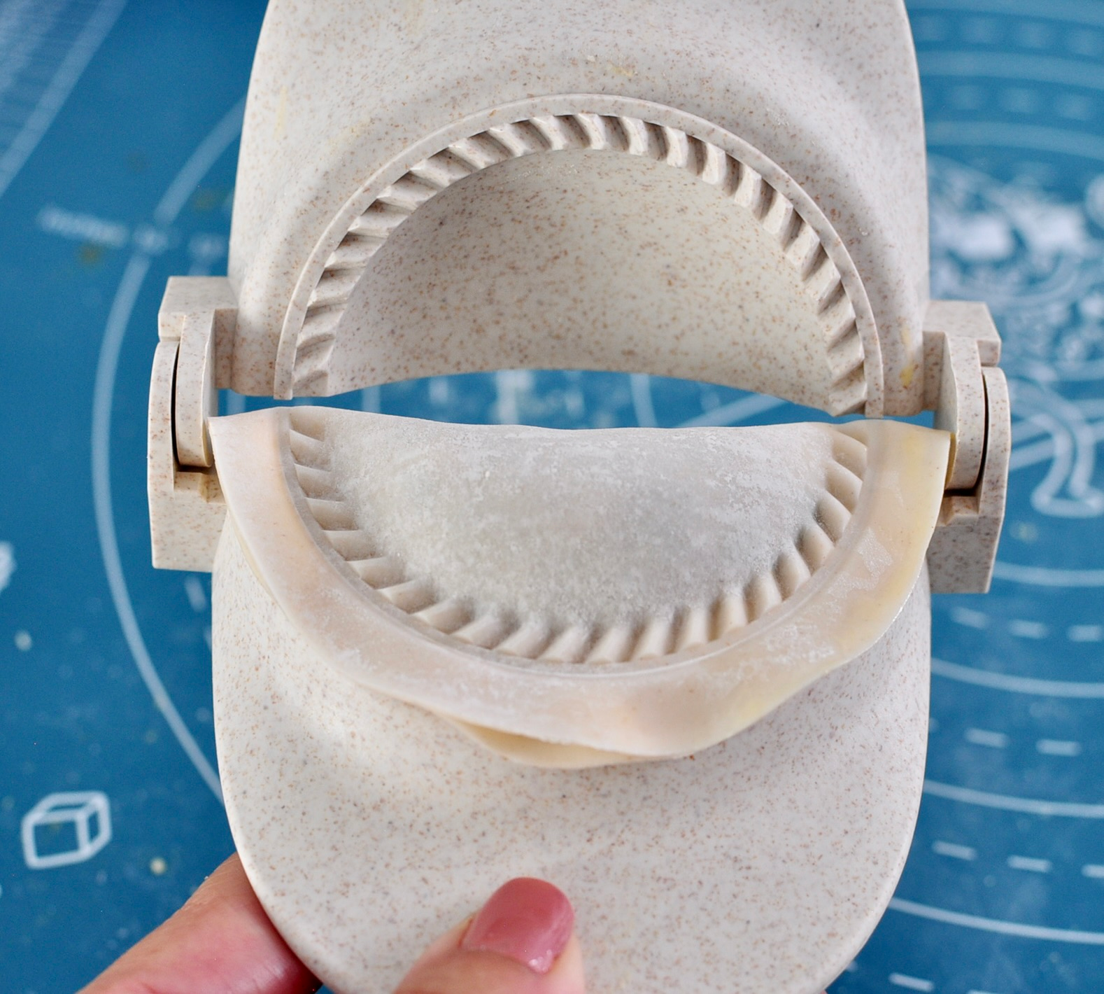dumpling maker for potsticker