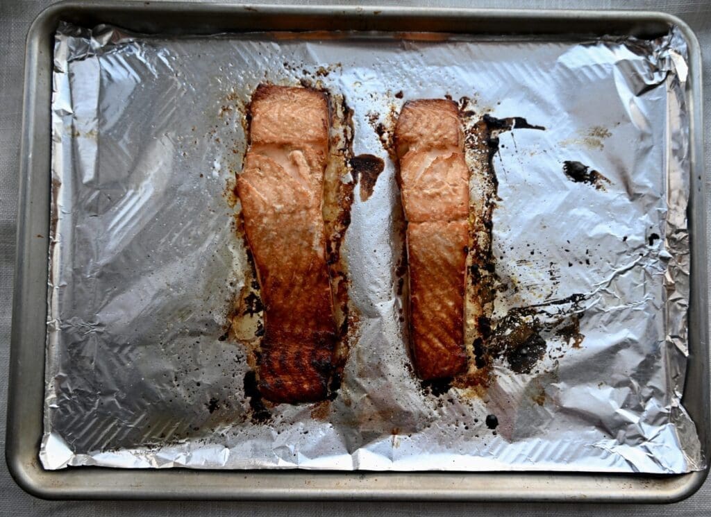 How to Broil Salmon in the Oven for a Quick Easy Dinner