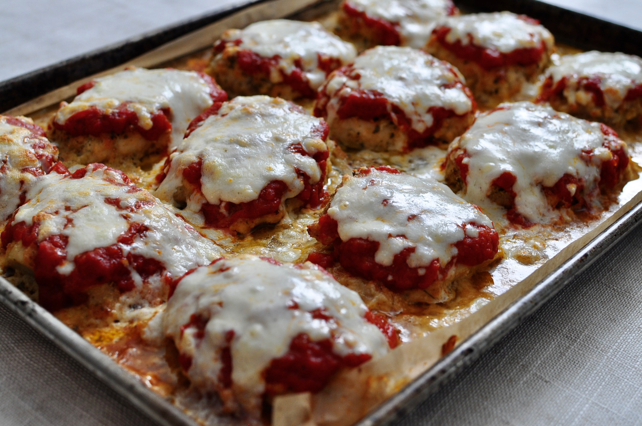 Keto-Friendly Baked Chicken Parmesan Recipe without Breadcrumbs