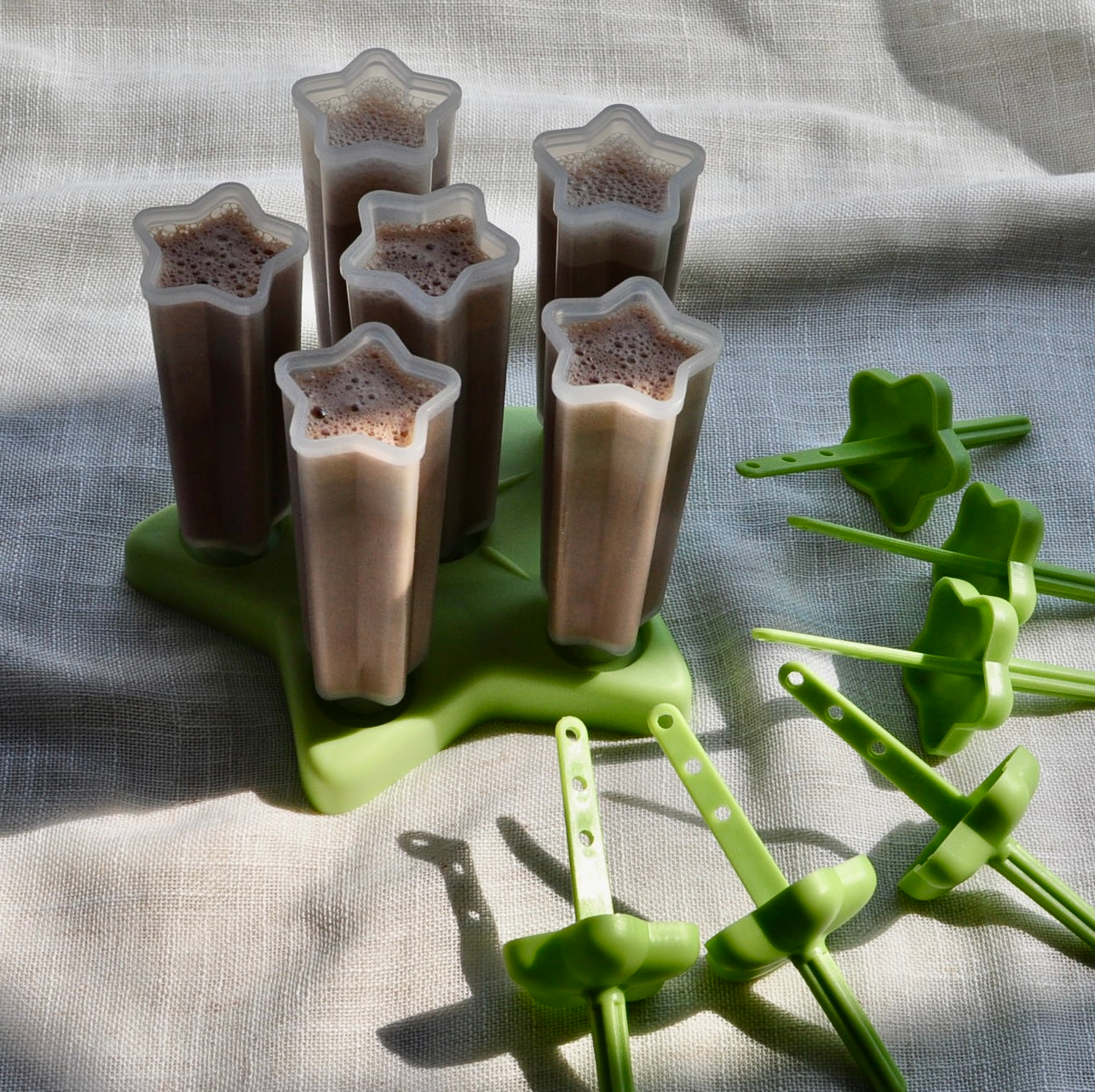 Fudge Pops in Popsicle Mold