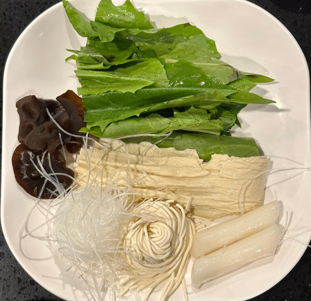Hot pot noodles wood ear, tofu skin