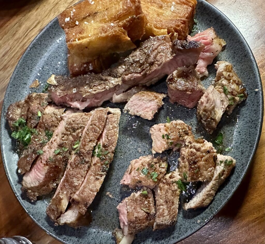Olar Noso Cowboy Steak