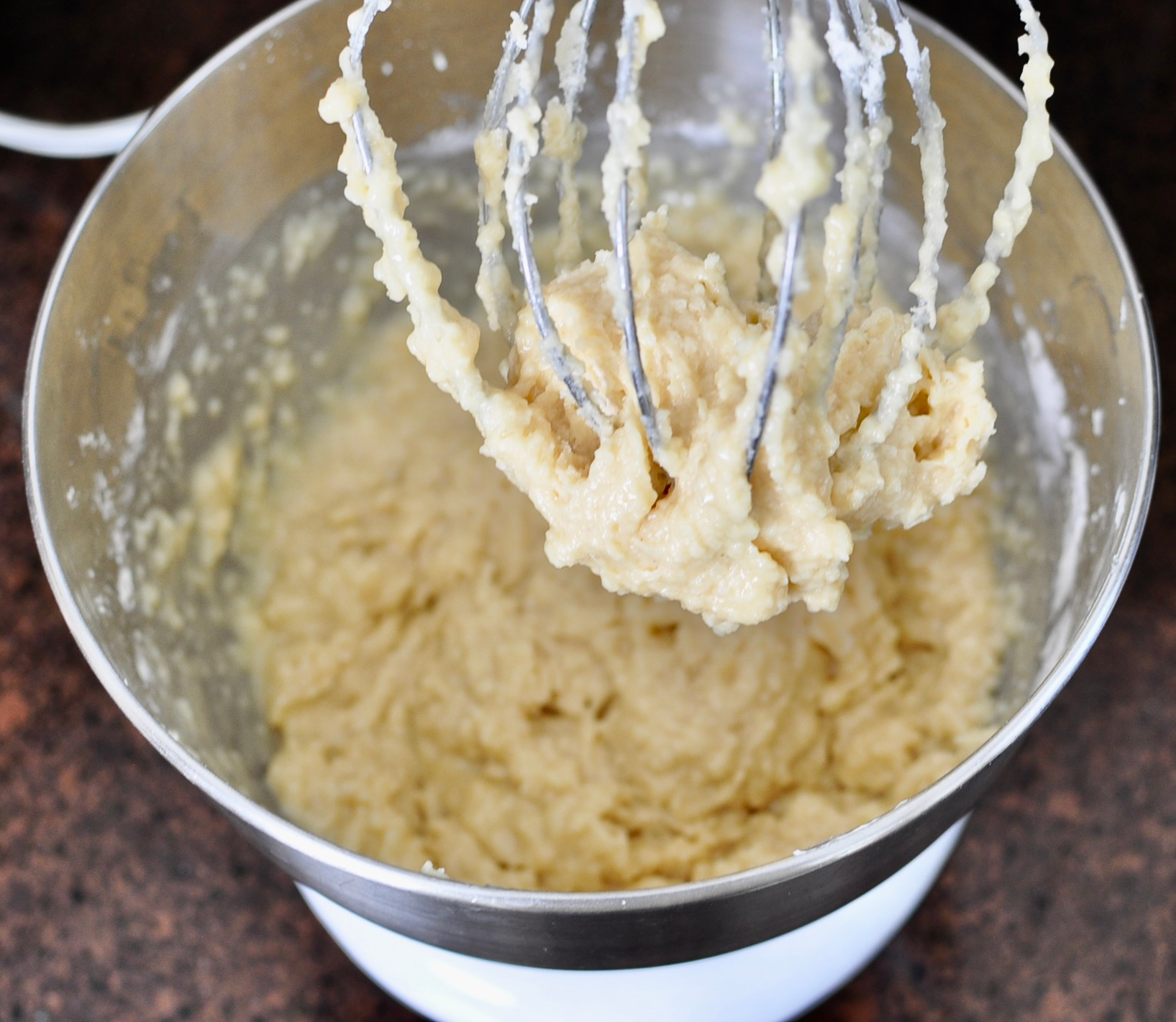 Vanilla cake batter with sour cream