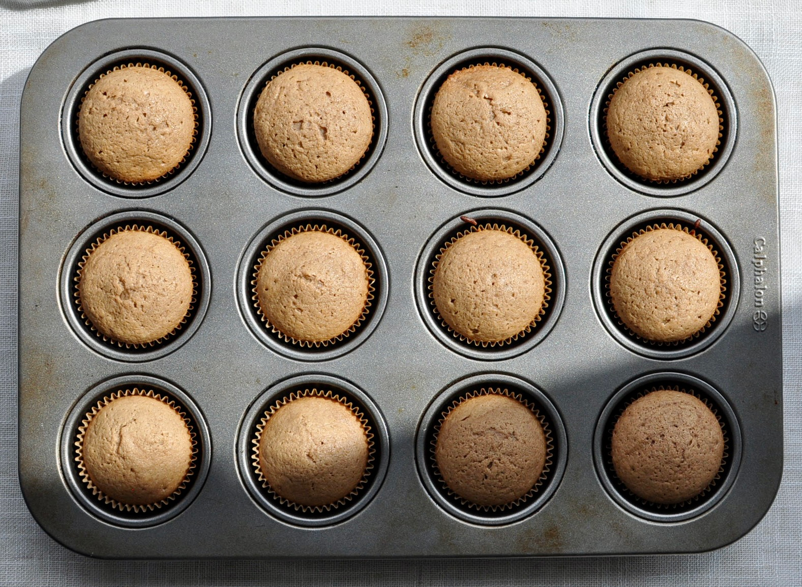 baked milk tea cupcakes