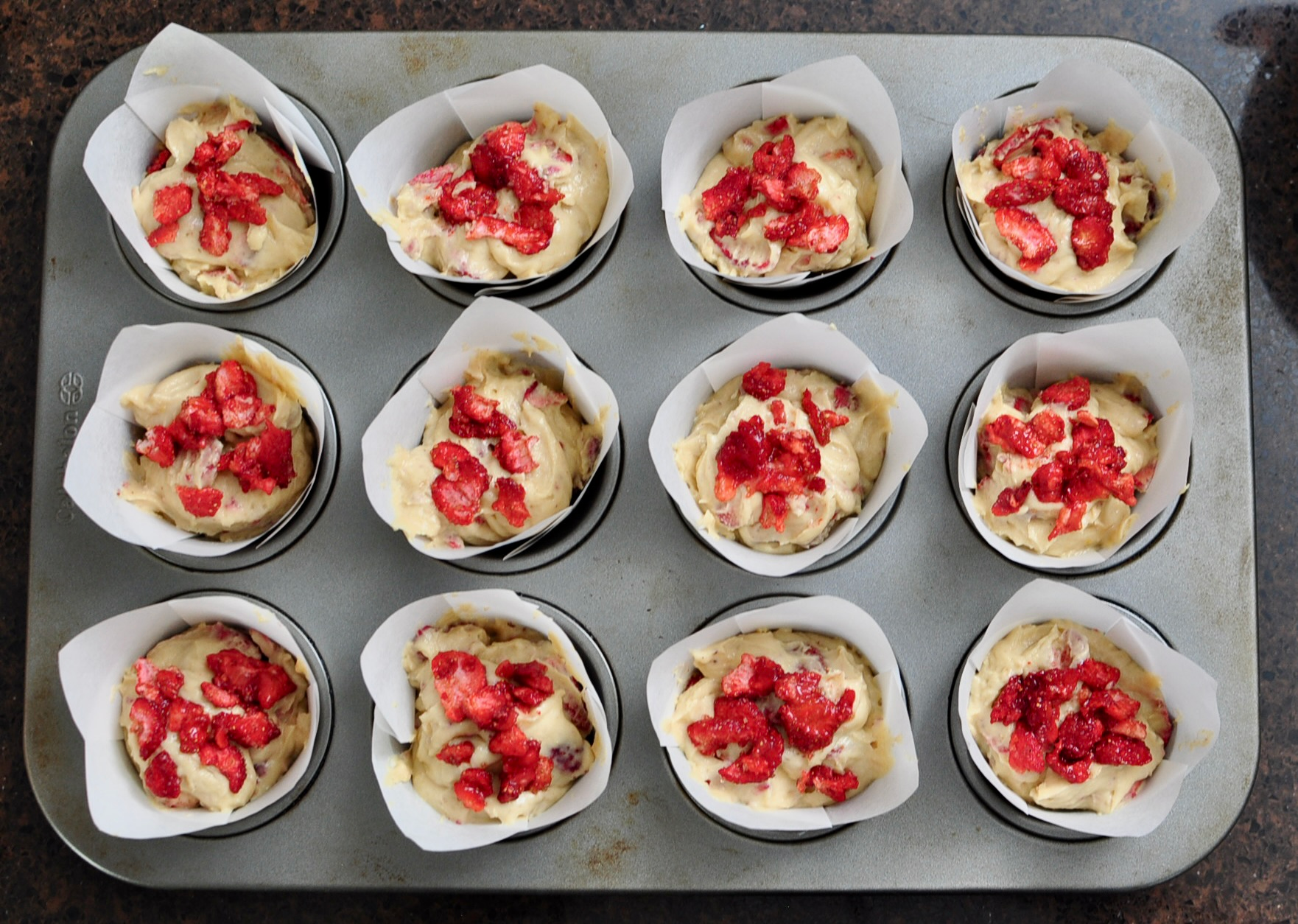 Strawberry Muffins with strawberry topping