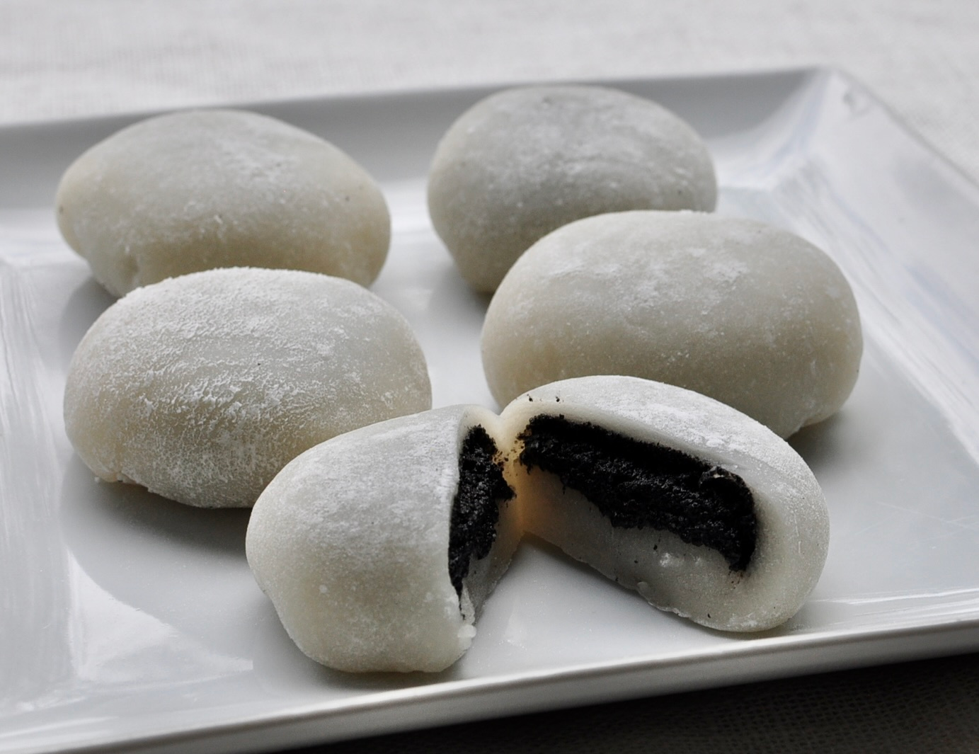 Black Sesame Daifuku Mochi Balls
