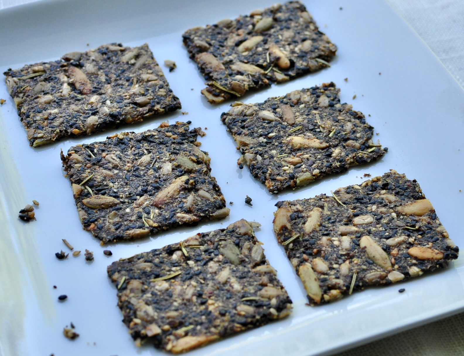 Crispy Sesame Flax Seed Crackers