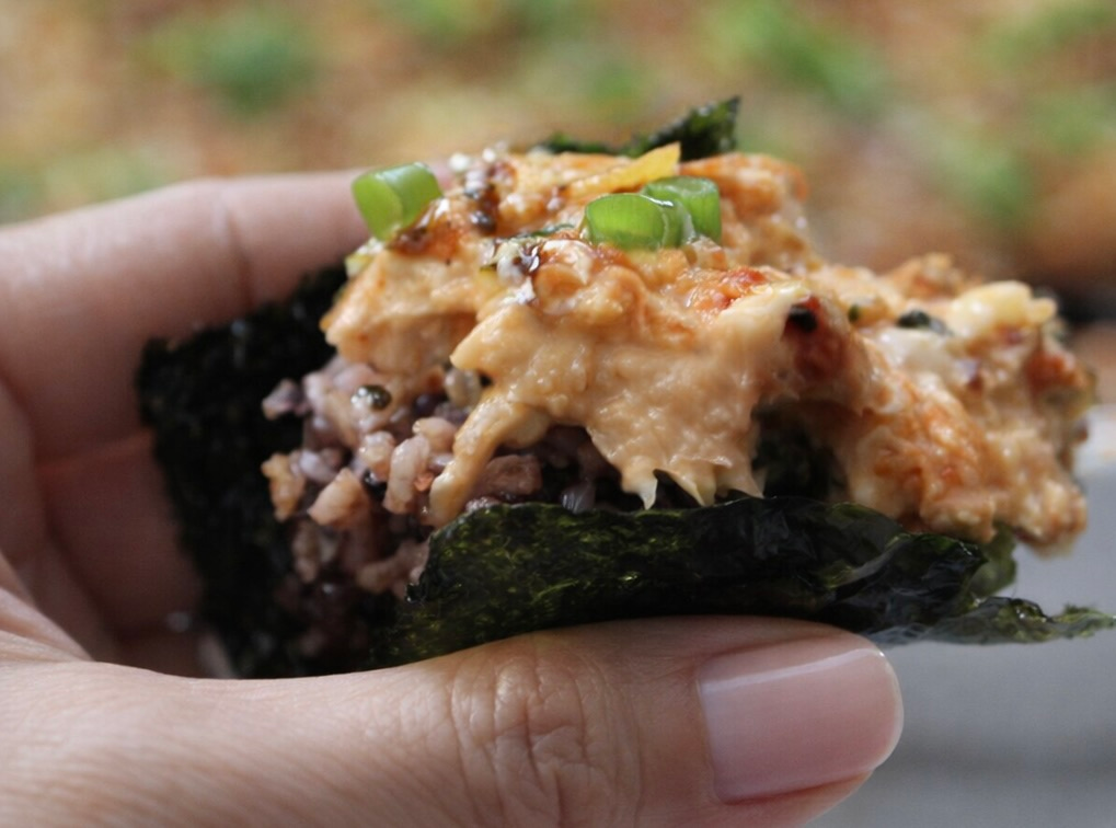 Spicy Salmon Sushi Bake Recipe with Roasted Seaweed for Hand Roll
