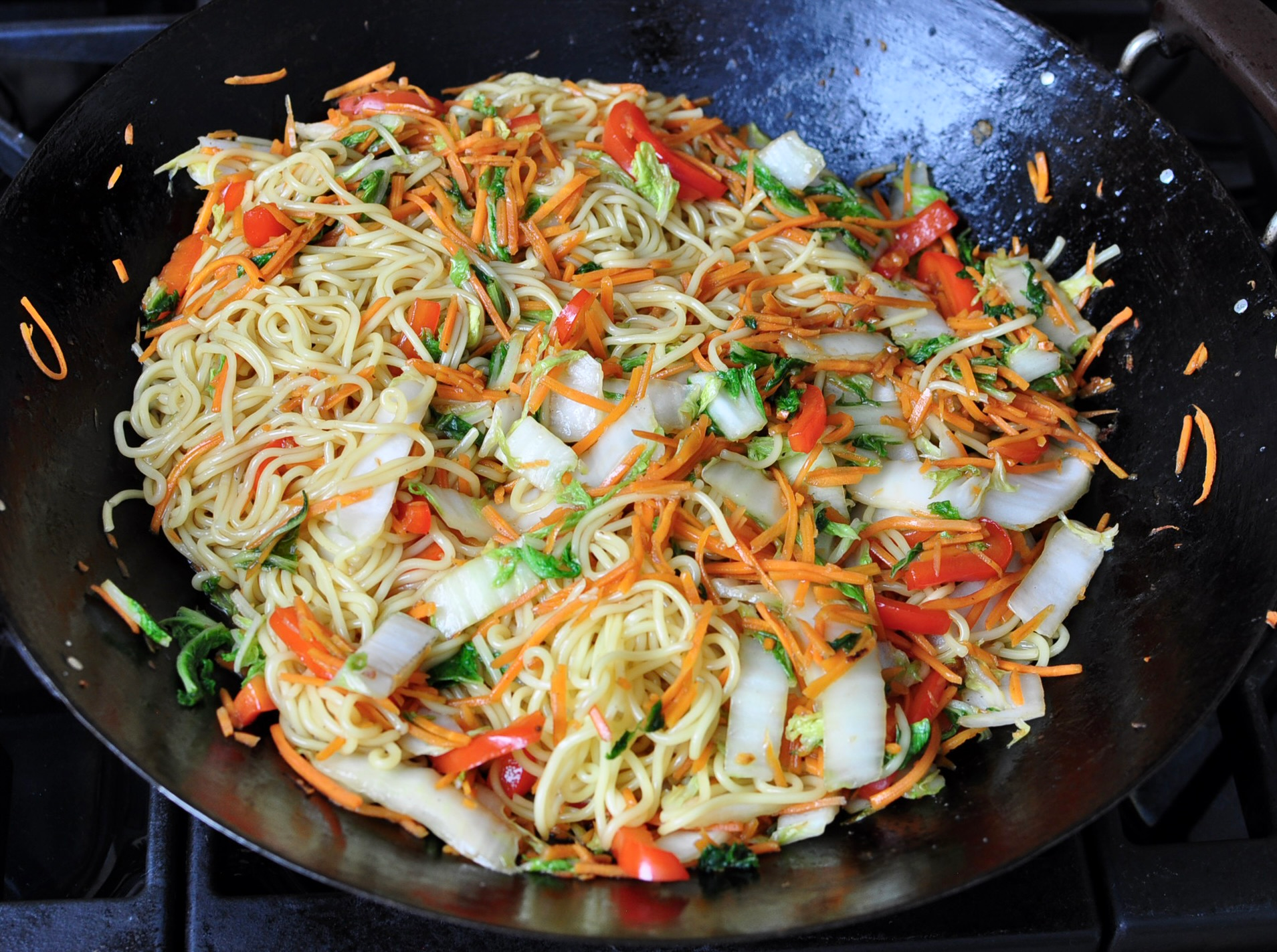 Vegetables and Egg Noodles Homemade Lo Mein Recipe